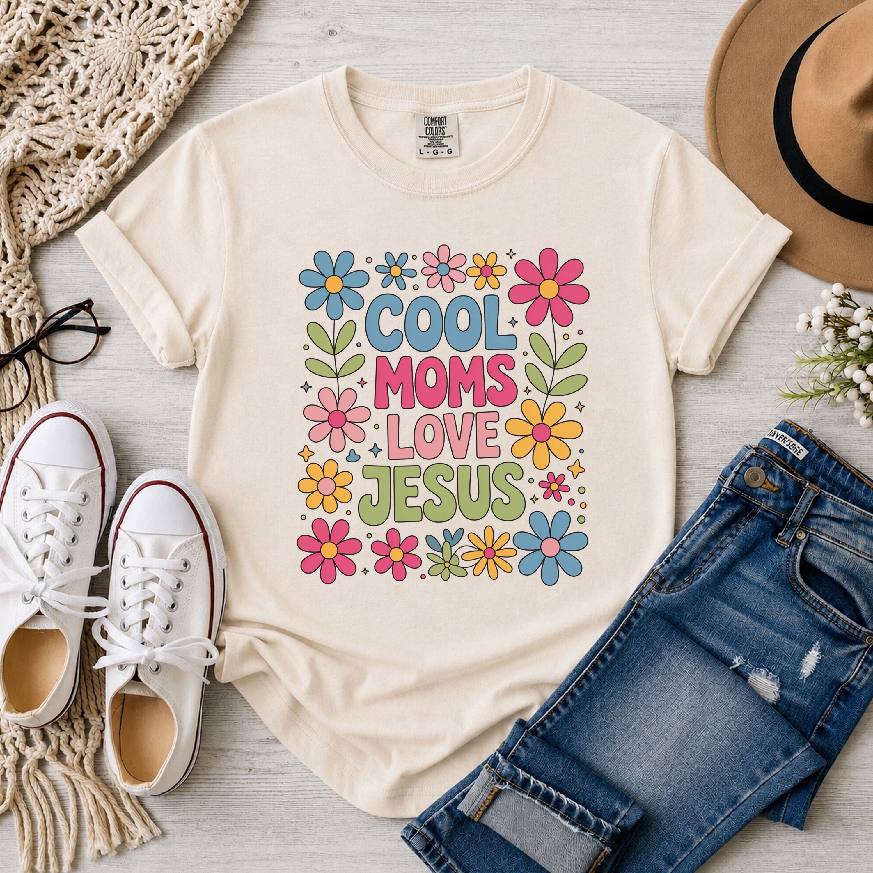 Cool Moms Love Jesus Retro Floral T-Shirt